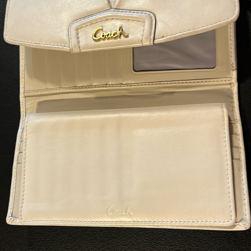 Coach Wallet - Picture 5 of 11
